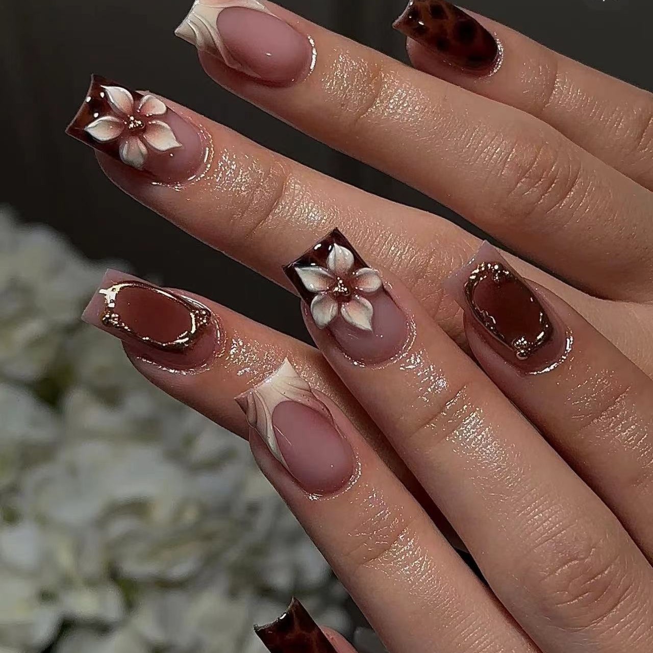 Nail Art Press On - أظافر صناعية قصيرة مربعة الشكل للنساء