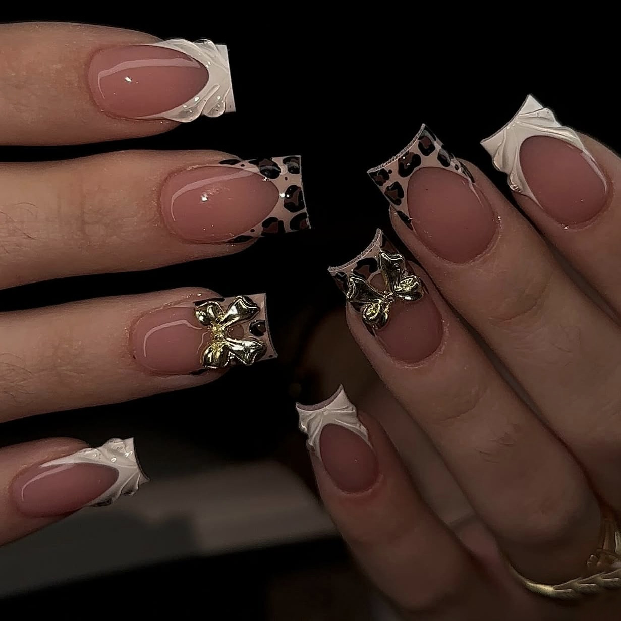 أظافر صناعية قصيرة مربعة الشكل - مراجعة Nail Art Press On وسعره